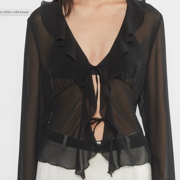 NWT Wilfred Frenchy Blouse V-neck chiffon ruffle blouse size XS - Picture 2 of 2